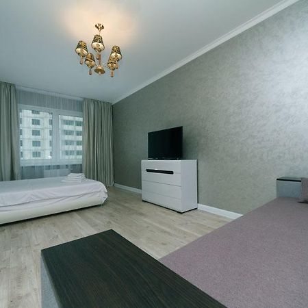 Апартаменты Sofii Rusovoi 3V Киев Экстерьер фото